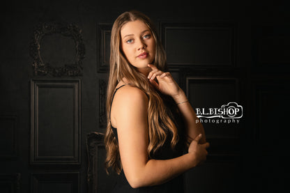 Black Frame Wall (WM)